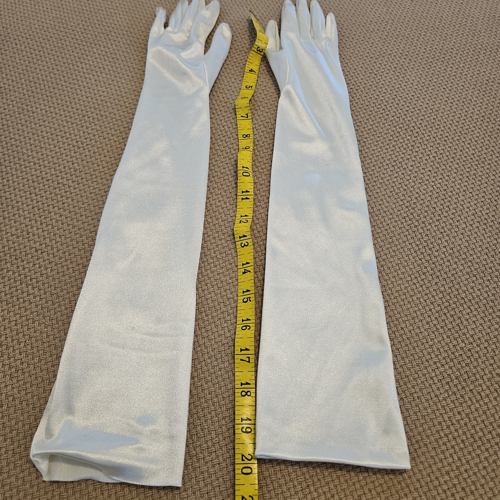 Elegant White Satin Opera Gloves